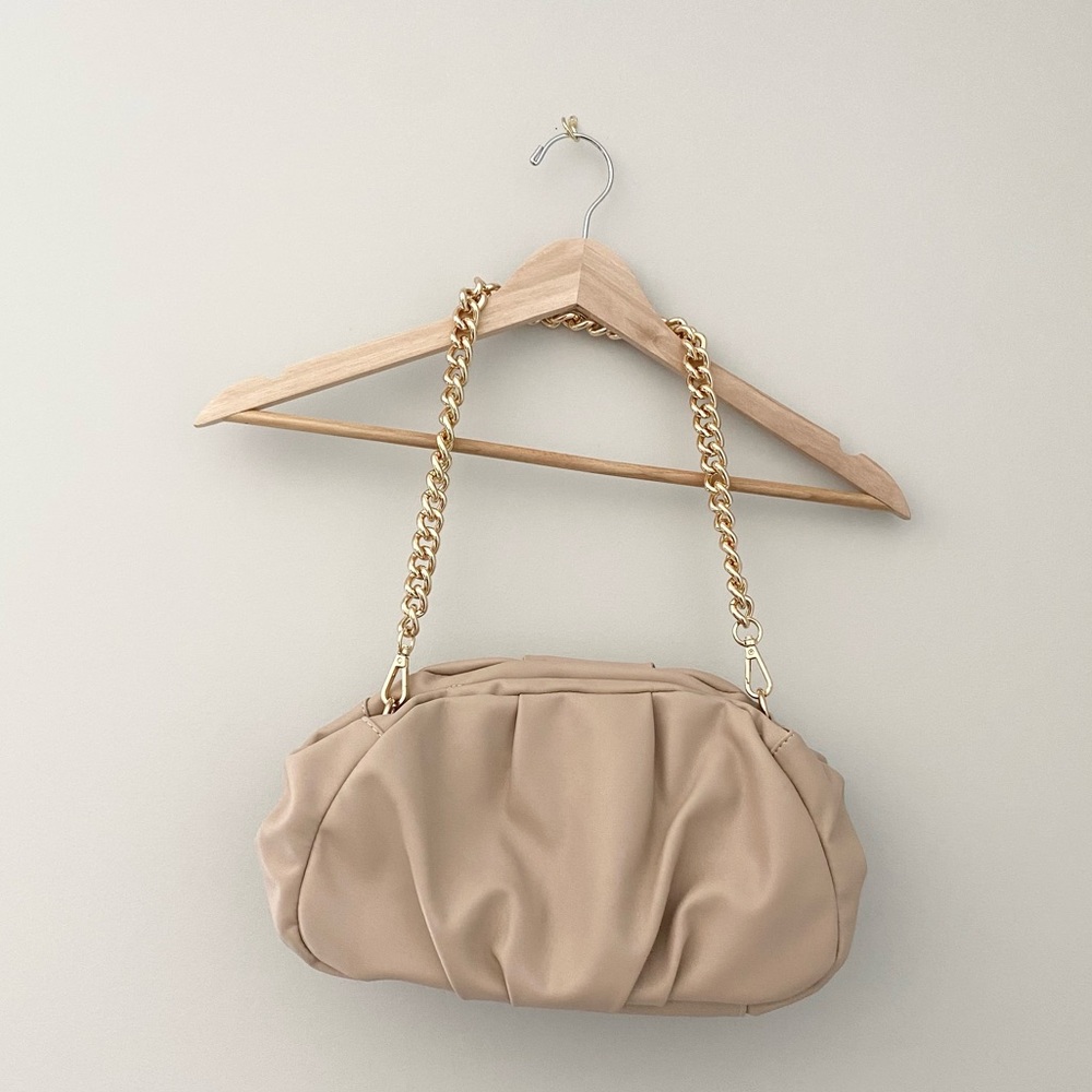 ❗️LAST CALL❗️ASOS Shoulder Puff Bag